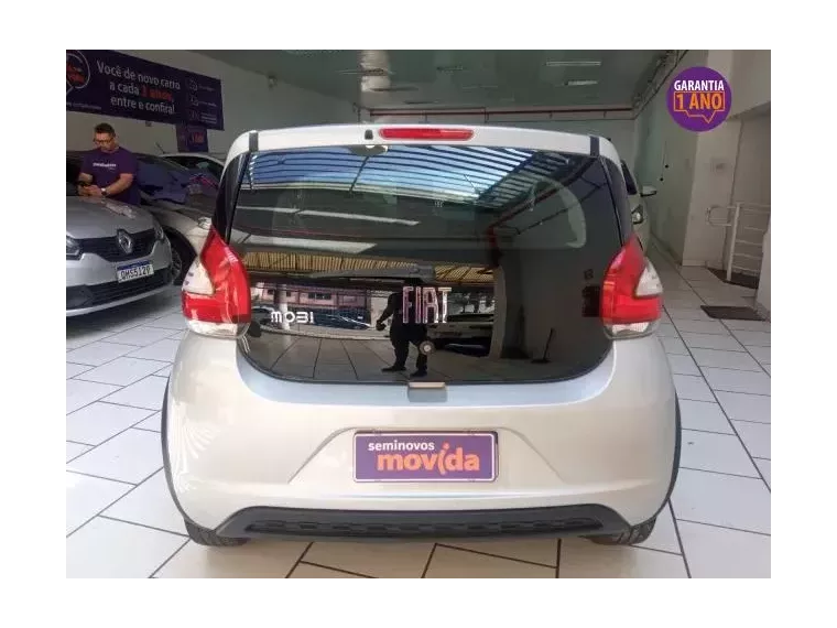 Fiat Mobi Prata 9