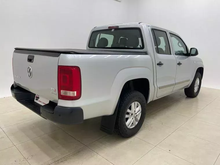 Volkswagen Amarok Prata 2