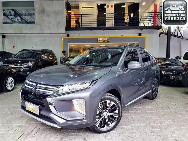 Mitsubishi Eclipse Cross Cinza 19