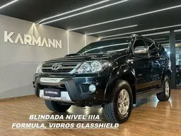 Toyota Hilux SW4