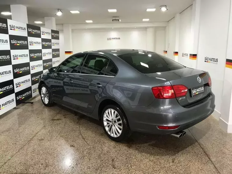 Volkswagen Jetta Cinza 5