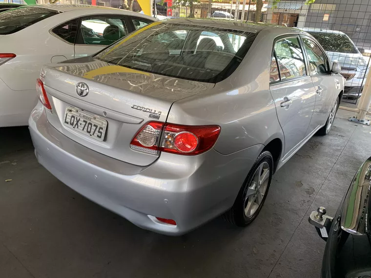 Toyota Corolla Prata 5