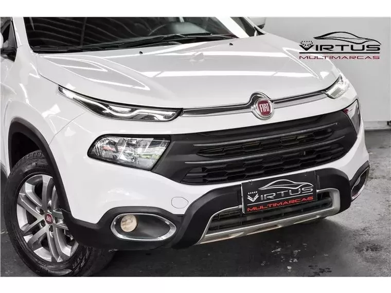 Fiat Toro Branco 2