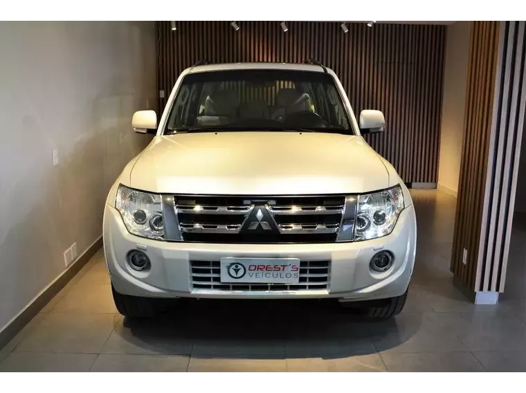 Mitsubishi Pajero Full Branco 26