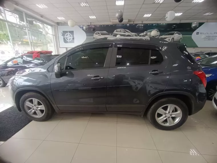 Chevrolet Tracker Cinza 3