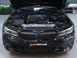 BMW 320i