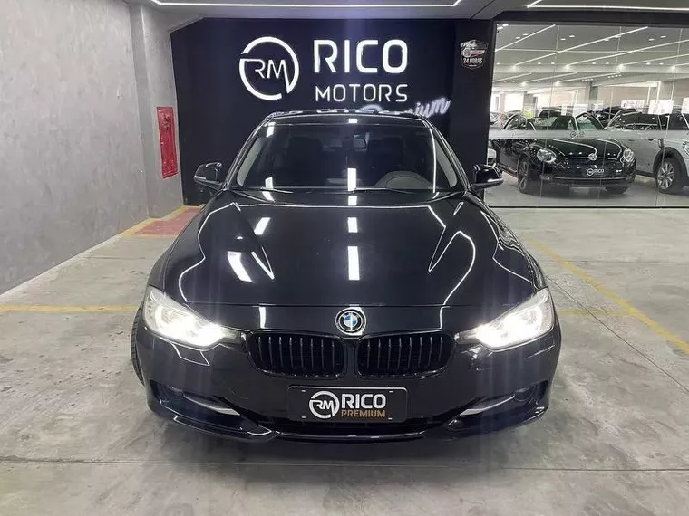 BMW 320i Preto 1