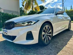 BMW 320i