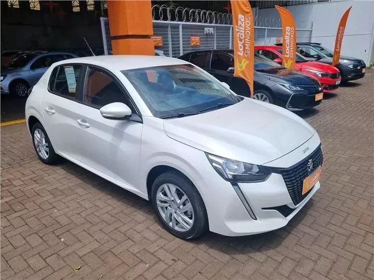 Peugeot 208 Branco 20