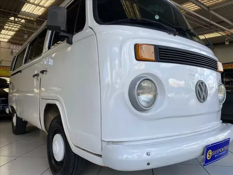 Volkswagen Kombi Branco 14