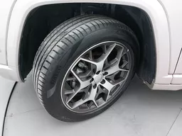 Jeep Commander