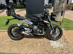 Street Triple