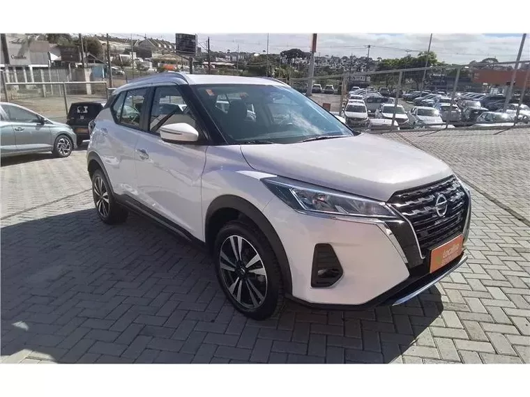 Nissan Kicks Branco 7