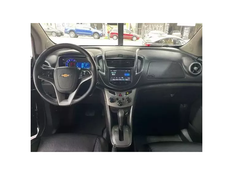 Chevrolet Tracker Preto 13