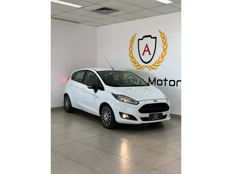 Ford Fiesta Branco 15