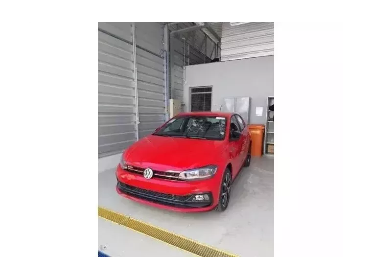 Volkswagen Polo Hatch Vermelho 5