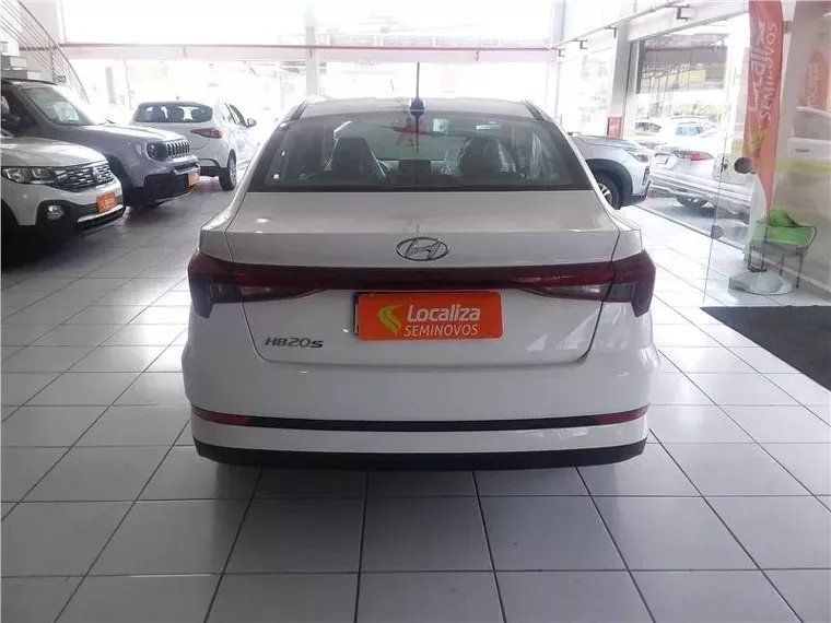 Hyundai HB20S Branco 2