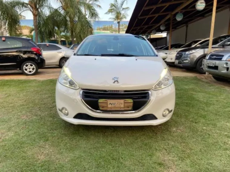 Peugeot 208 Branco 1