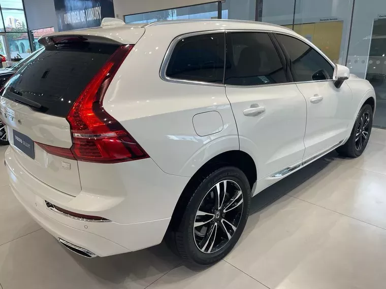 Volvo XC60 Branco 4