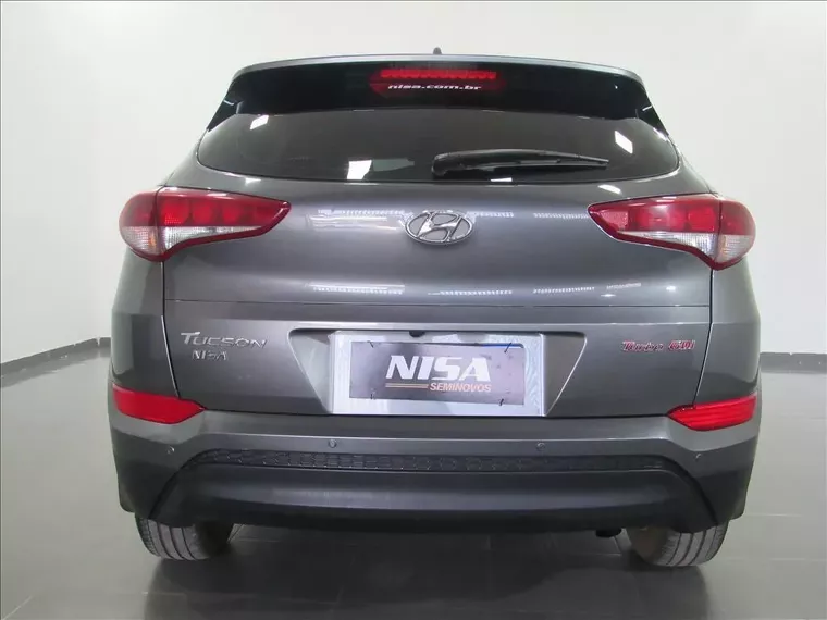 Hyundai Tucson Cinza 2