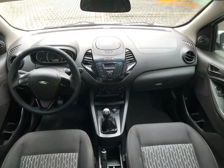 Ford KA Branco 4