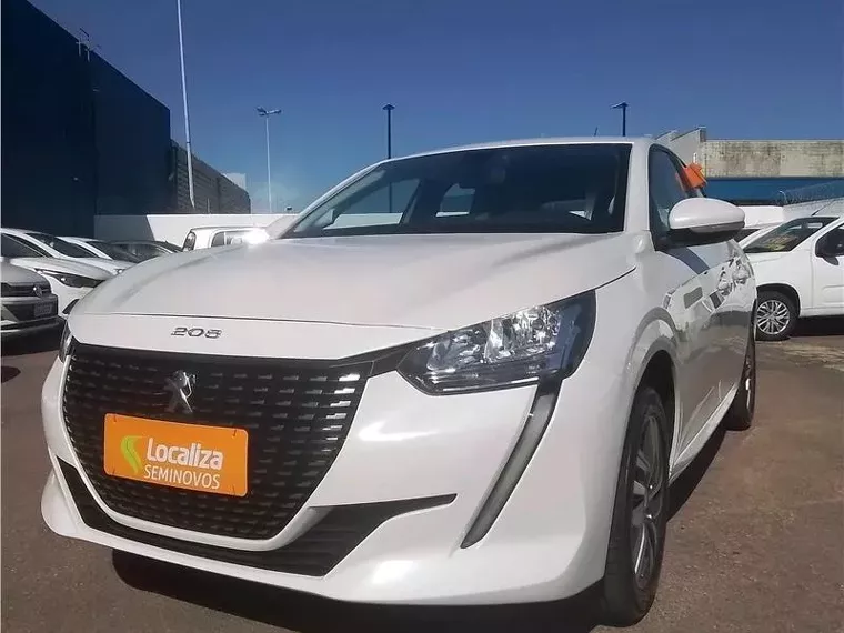 Peugeot 208 Branco 6