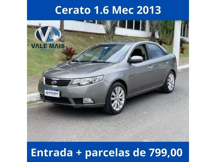 KIA Cerato Cinza 4