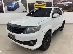 Toyota Hilux SW4