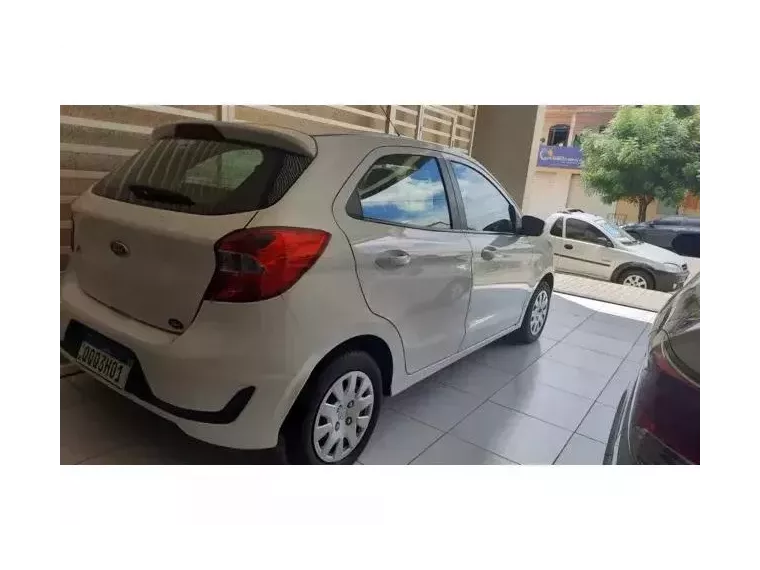 Ford KA Branco 1