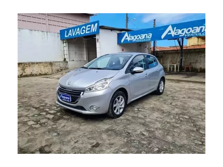 Peugeot 208 Prata 7