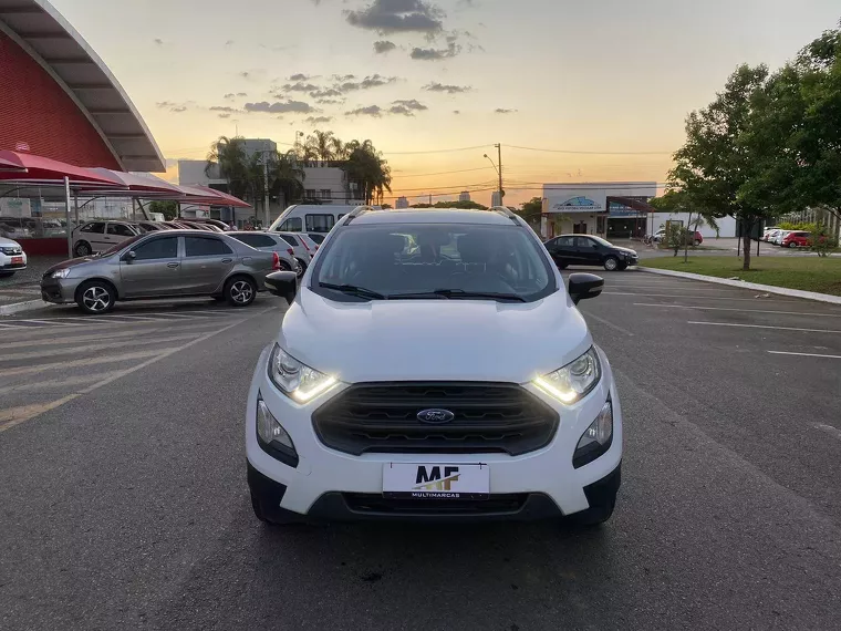 Ford Ecosport Branco 5