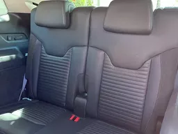 Jeep Commander