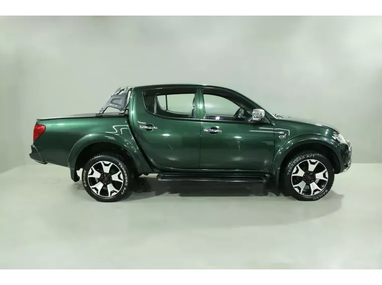 Mitsubishi L200 Triton Verde 10