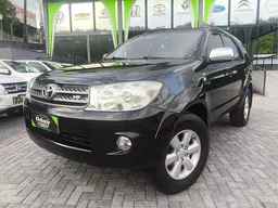 Toyota Hilux SW4