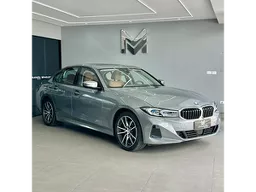 BMW 320i