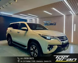 Toyota Hilux SW4