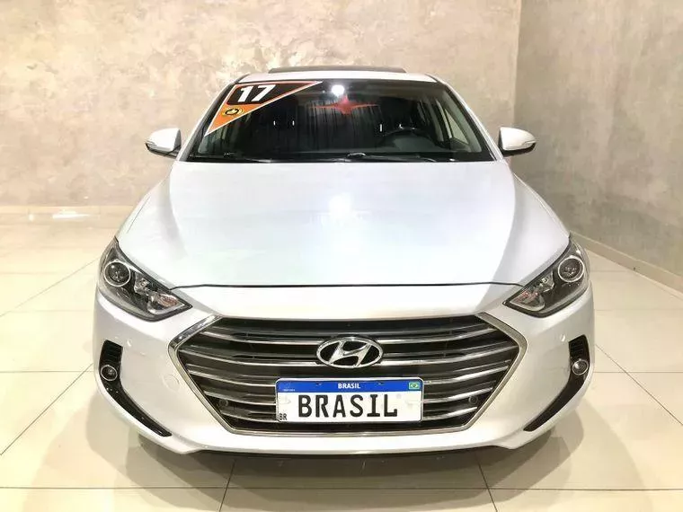 Hyundai Elantra Prata 1