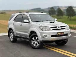 Toyota Hilux SW4
