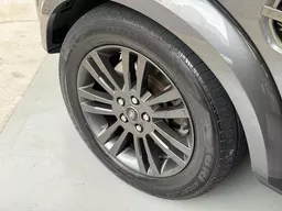 Land Rover Discovery 4