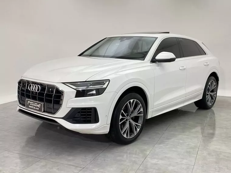 Audi Q8 Branco 5