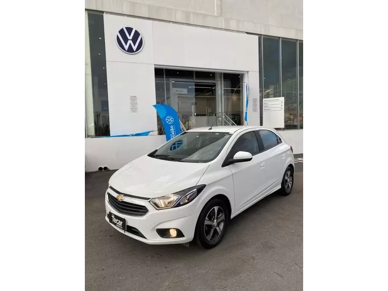 Chevrolet Onix Branco 6