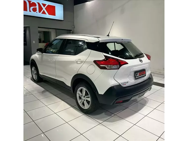 Nissan Kicks Branco 14