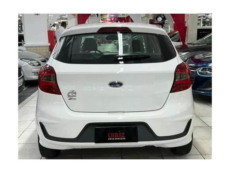 Ford KA Branco 12