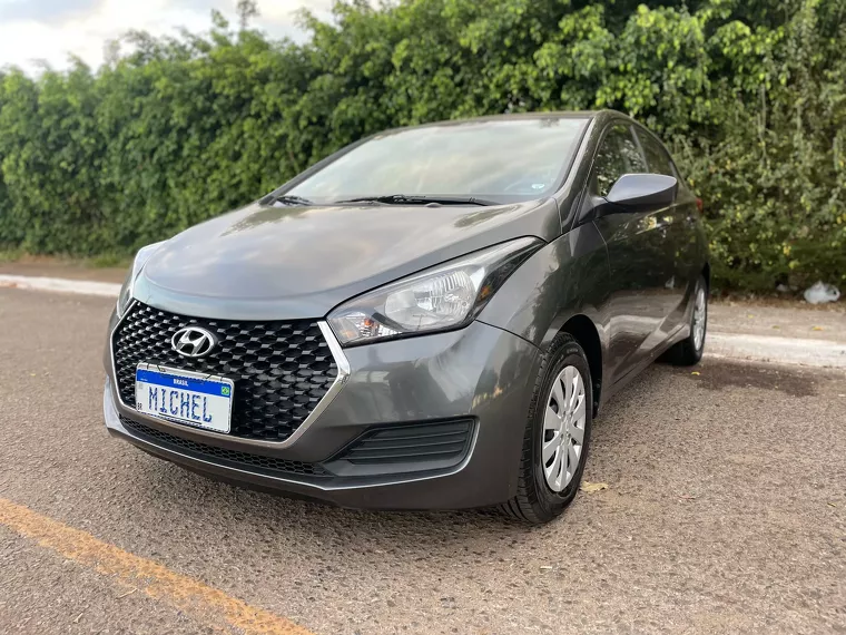 Hyundai HB20 Cinza 11