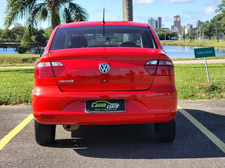 Volkswagen Voyage Vermelho 8