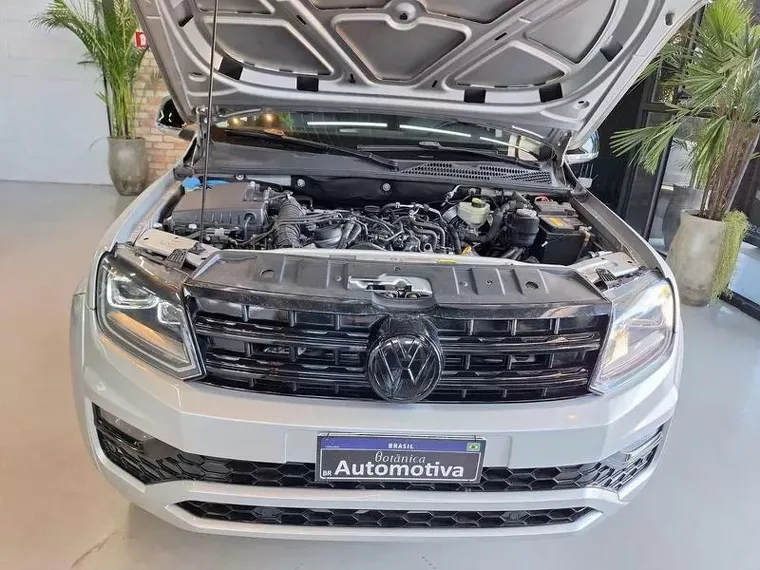 Volkswagen Amarok Prata 3