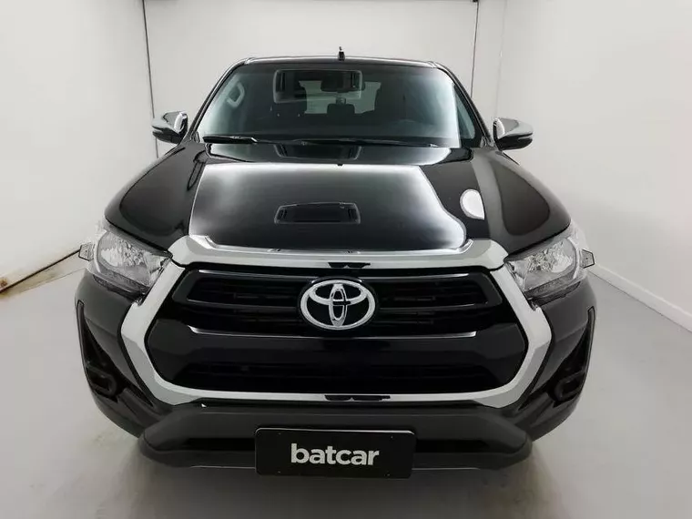 Toyota Hilux Preto 12