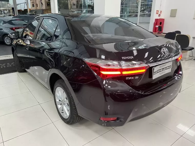 Toyota Corolla Preto 10