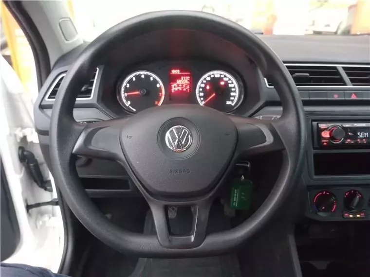 Volkswagen Gol Branco 1