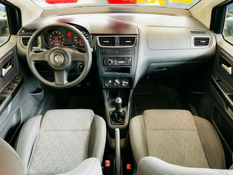 Volkswagen Fox Cinza 3